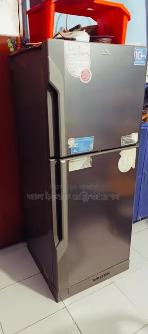 একটি১৭.৫সেফটি ওয়ালটন ফ্রিজ বিক্রি করা হবে