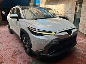 Toyota Corolla Cross Z PKG PEARL 2022