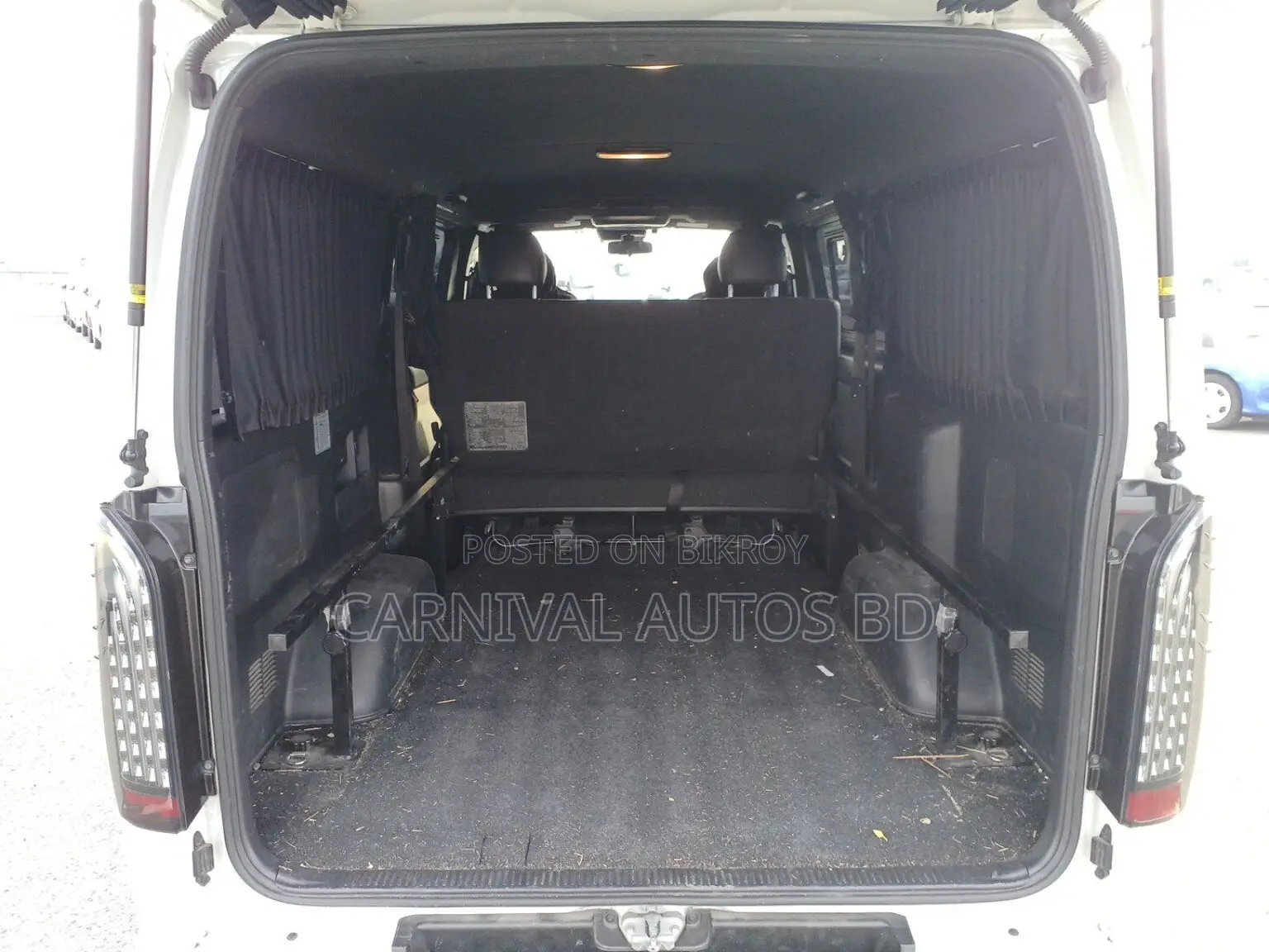 Toyota Hiace SUPER GL DARK PRIME 2021