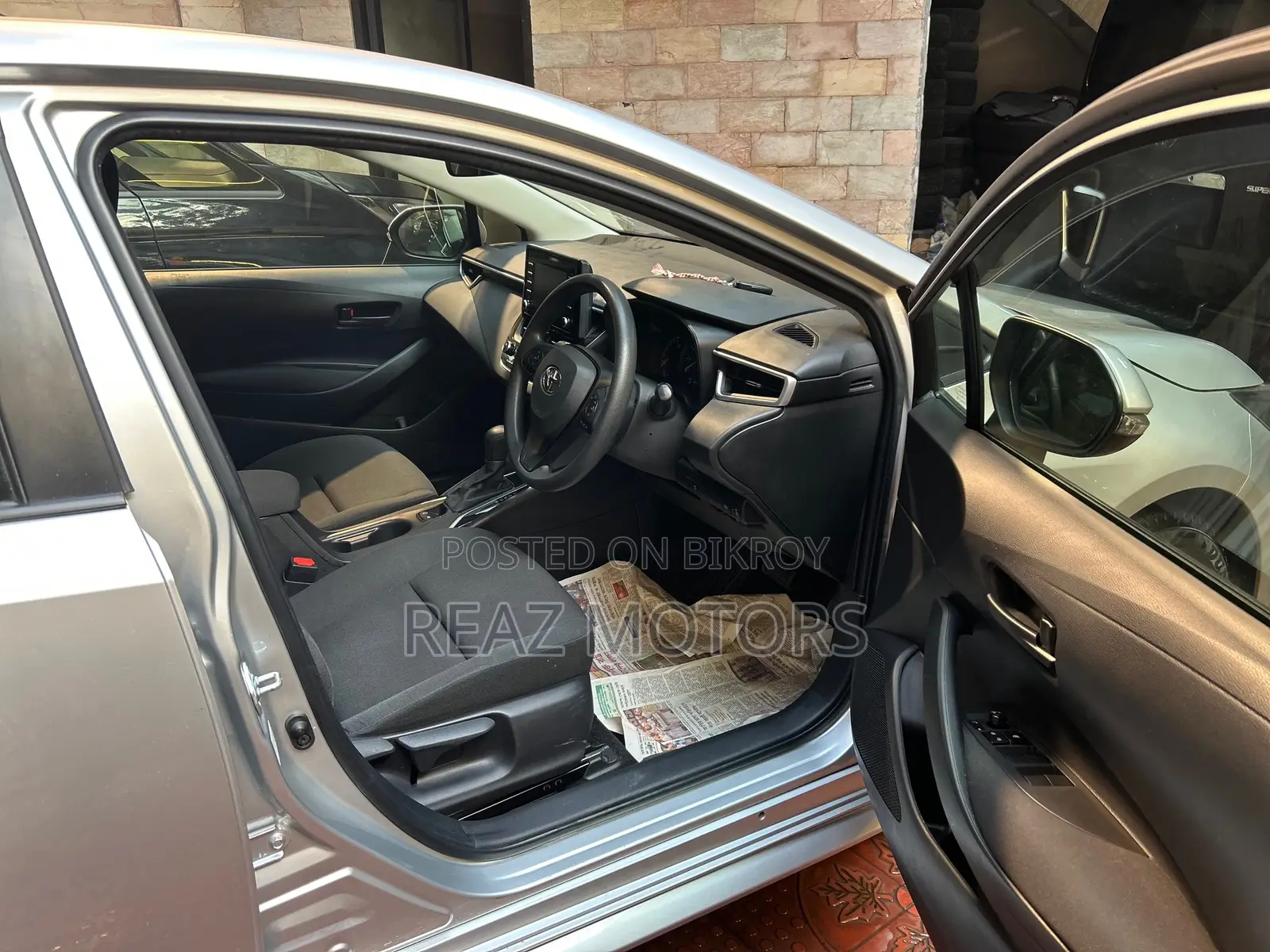 Toyota Corolla GX PKG SILVER / 2020