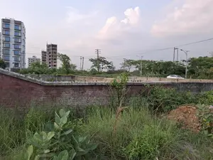সেক্টর ২৮, রোড ৩২২, দক্ষিণমুখী ৩ কাঠা প্লট বিক্রয়