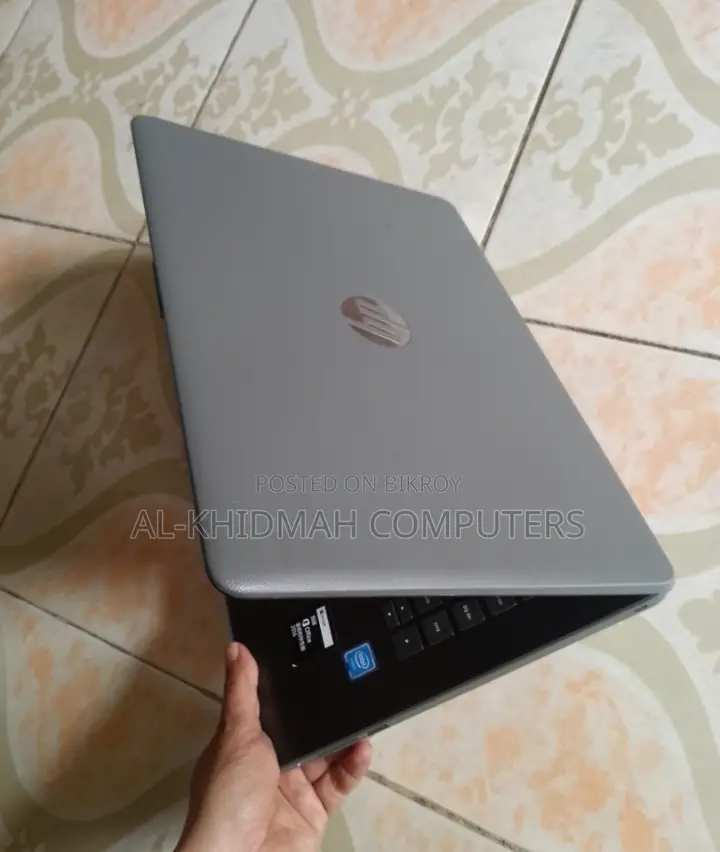 HP Core i3 6th Gen Slim Laptop, 8GB RAM, 128GB SSD, কুরিয়ারেও দেয়া হয়।