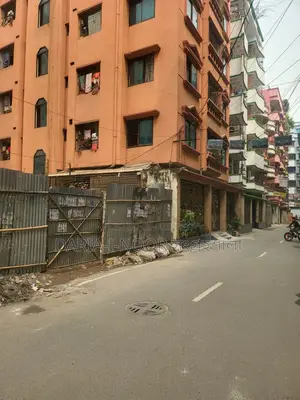 মোহাম্মদপুর কাদেরাবাদ হাউজিং এ দক্ষিণ মুখী তিন কাঠা জমি বিক্রি
