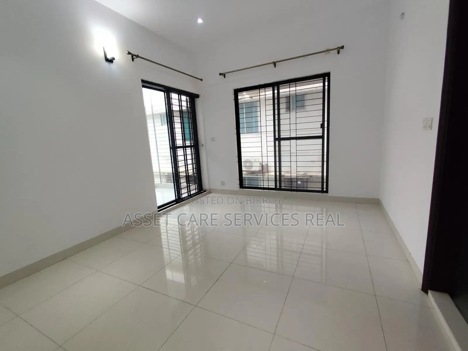 Swimming-Gym Facilities 4Bed Un-Furnished Apartment For Rent In Gulshan