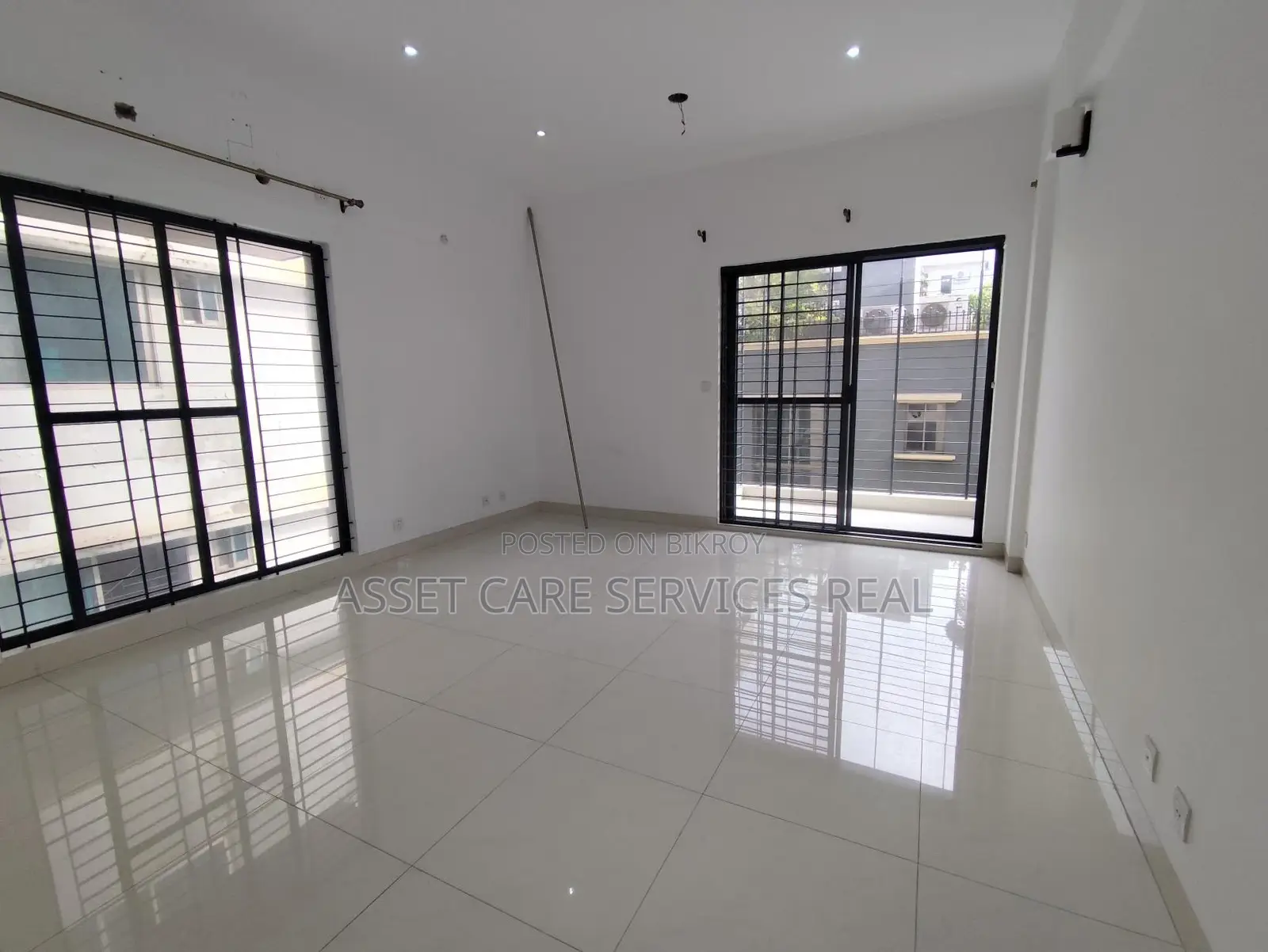 Swimming-Gym Facilities 4Bed Un-Furnished Apartment For Rent In Gulshan