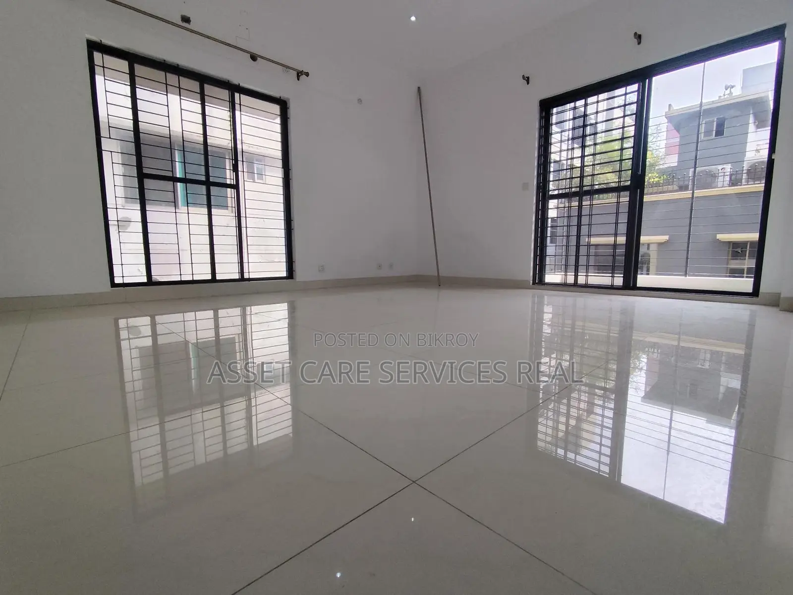 Swimming-Gym Facilities 4Bed Un-Furnished Apartment For Rent In Gulshan