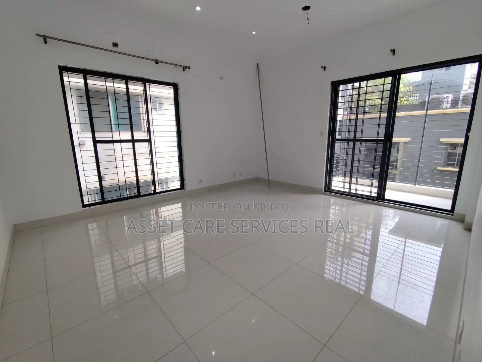 Swimming-Gym Facilities 4Bed Un-Furnished Apartment For Rent In Gulshan