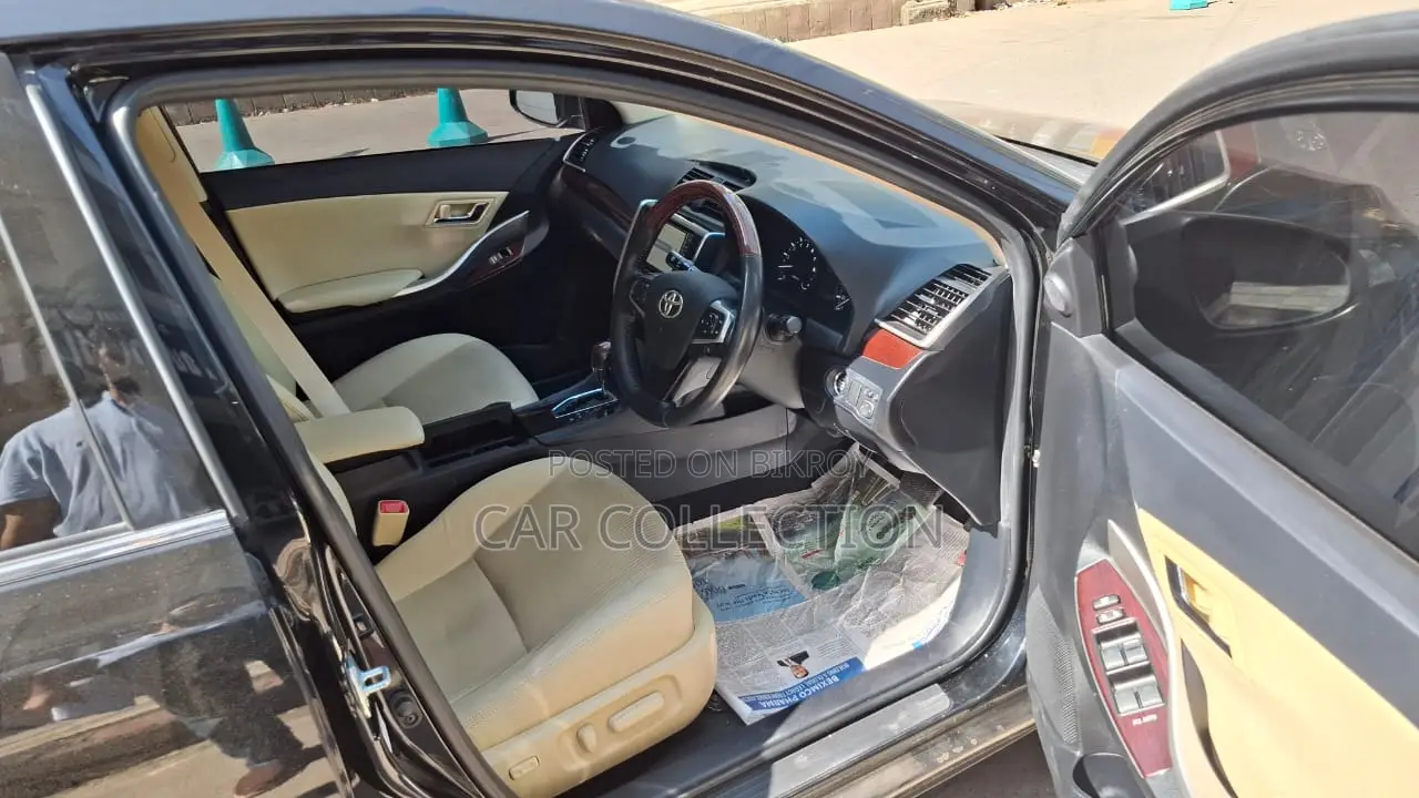 Toyota Premio Fex Black 2020