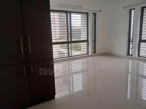 Un-Furnished 3 Beded Nice Apartment Rent in Gulshan