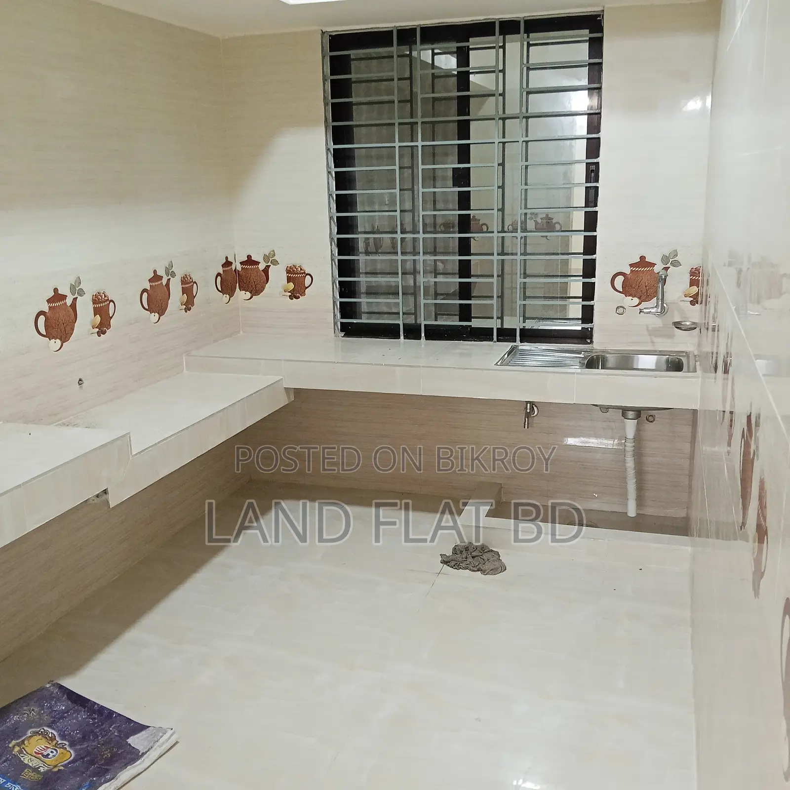 1550 SqFt Flat for Sale
