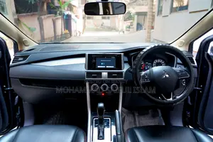 Mitsubishi Xpander 2021 Black