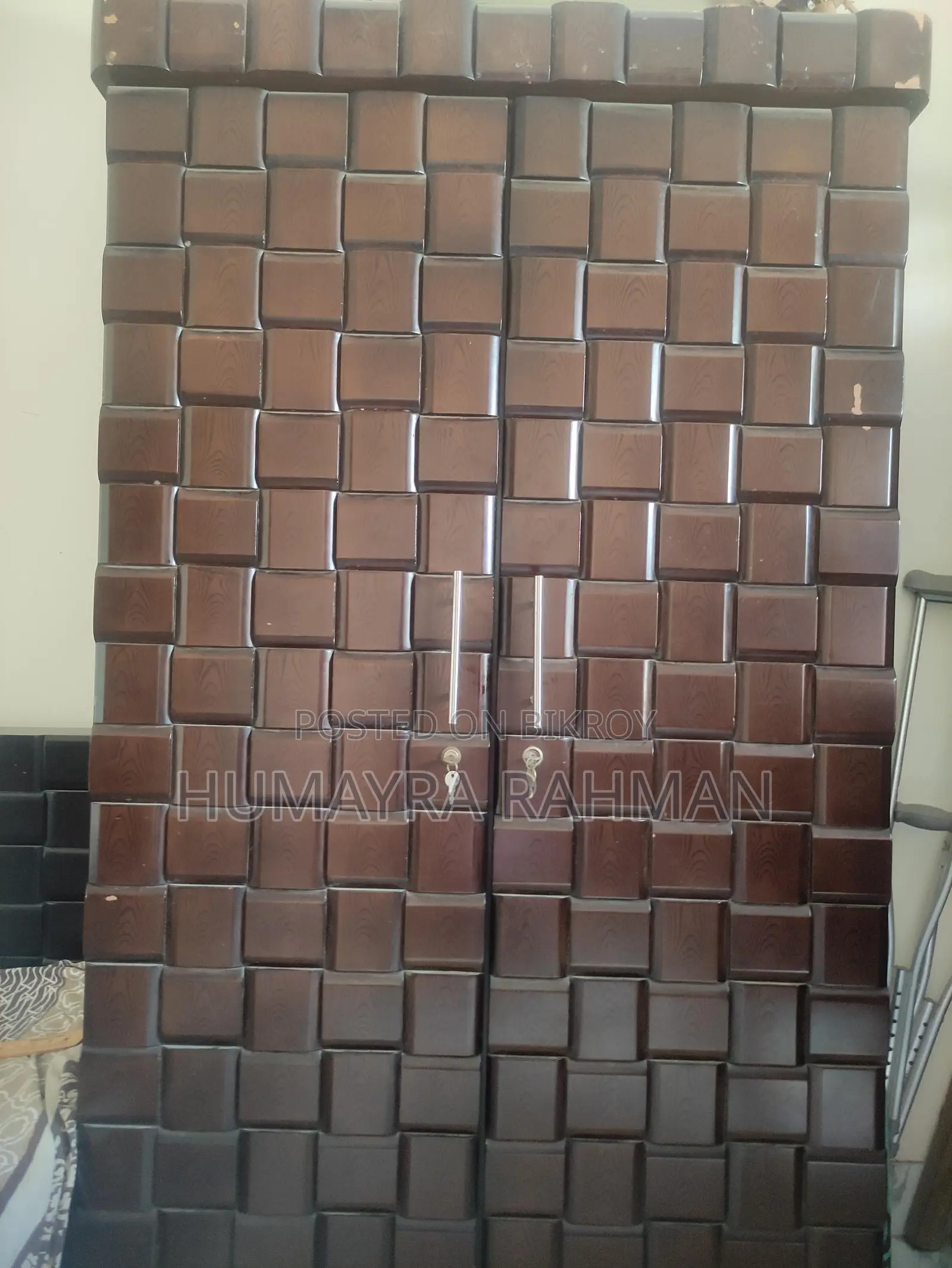Almirah for Sale