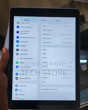 Ipad 6th gen 32gb Large Display Tablet