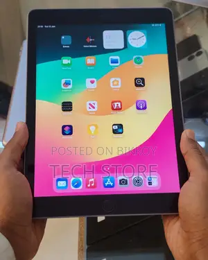 Ipad 6th gen 32gb Large Display Tablet