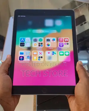 Ipad 6th gen 32gb Large Display Tablet