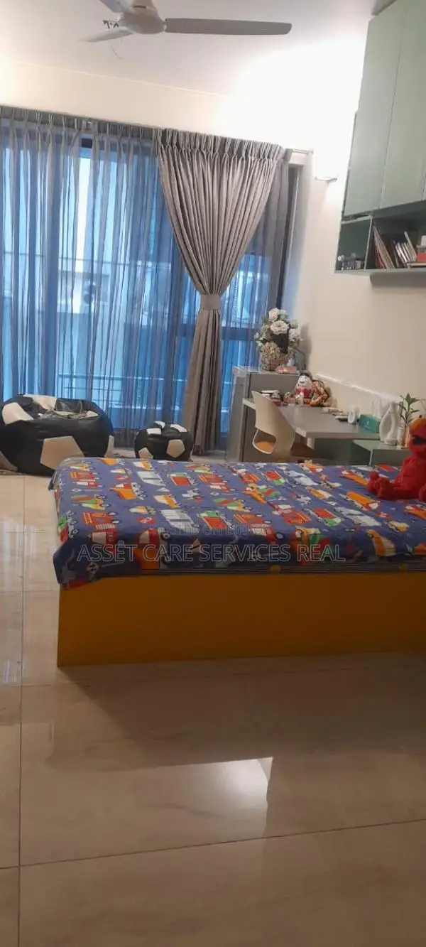4 Bed Flat Fully Furnished Rent @ Gulshan 2