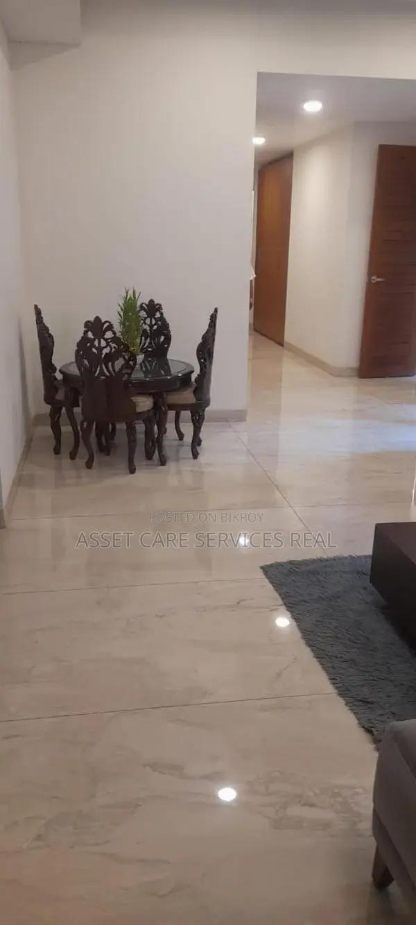 4 Bed Flat Fully Furnished Rent @ Gulshan 2