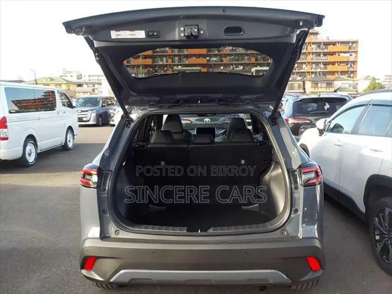 Toyota Corolla Cross Massive Grey New 2025