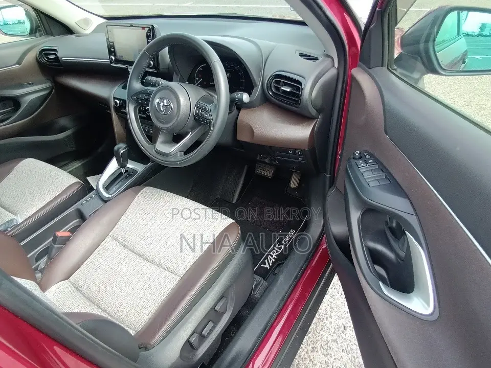 Toyota Yaris Cross Z LEATHER HYBRID 2021