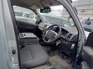 Toyota Hiace GL – AMBULANCE 2020