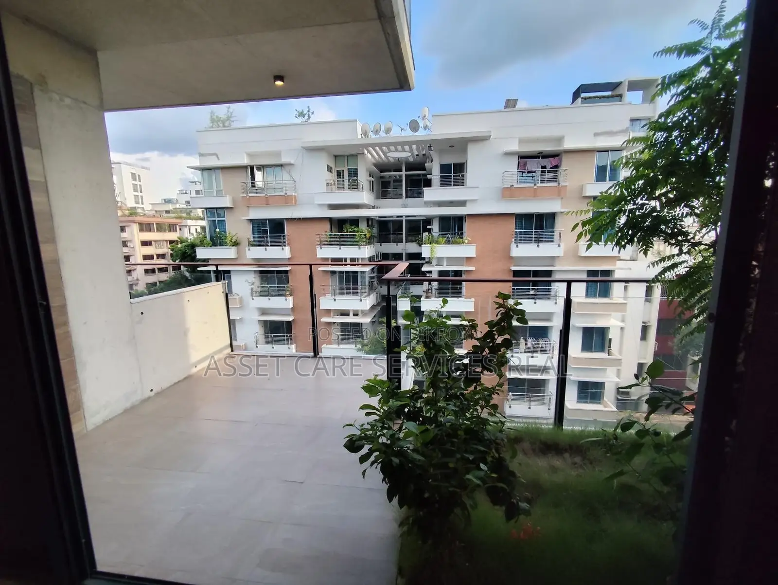 উত্তর গুলশানে শান্তা বিলাসবহুল সেমি-ফার্নিশড অ্যাপার্টমেন্ট ভাড়া হবে