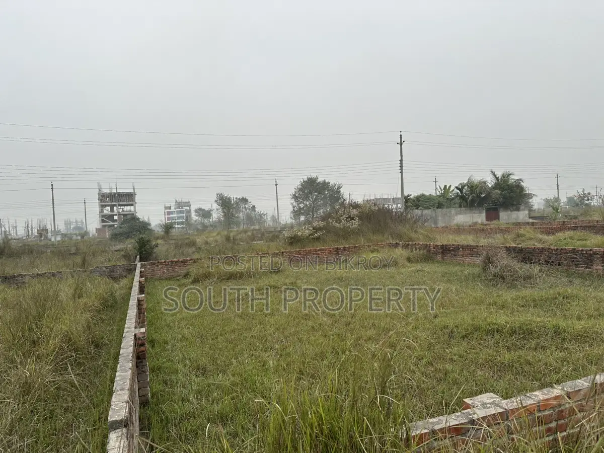 Block-i extension || 5 katha plot north face