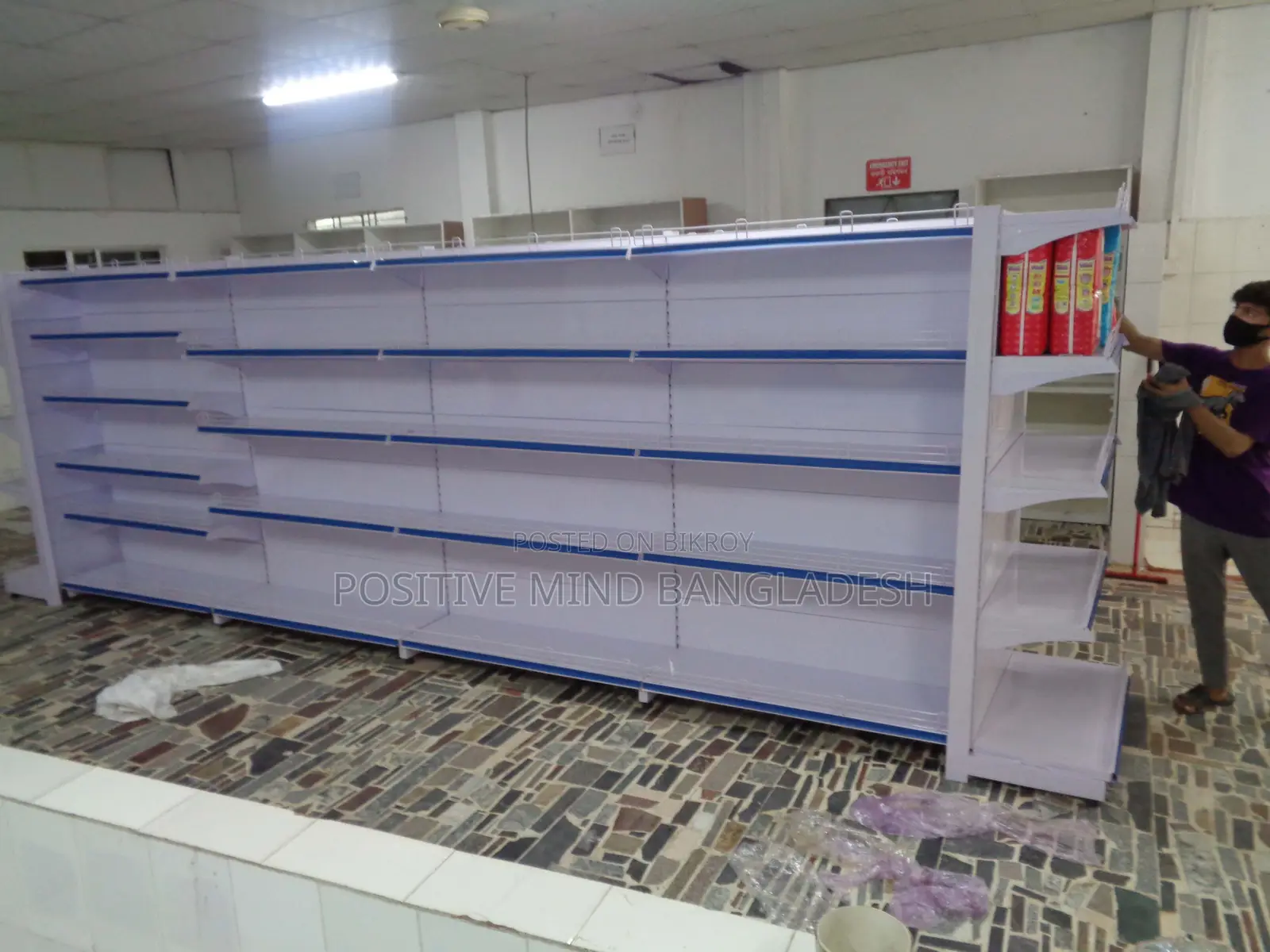 Ready Stock Customizable Display Gondola Rack Shelves on Sale Offer !!!