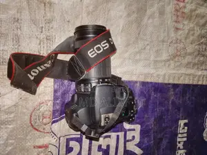 Canon EOS Digital SLR camera