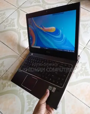 DELL Vostro Core i3 Laptop, 500GB Hard Disk, Courier Delivery Available.