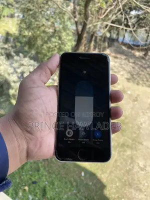 Apple iPhone SE . (Used)