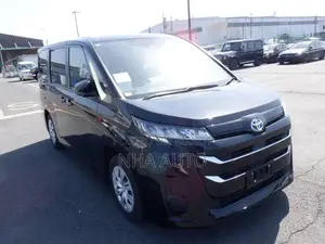 Toyota Noah X LIMITED 2022