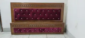 CANADIAN OAK VENEER BED. 6/7 FEET. M # 6716
