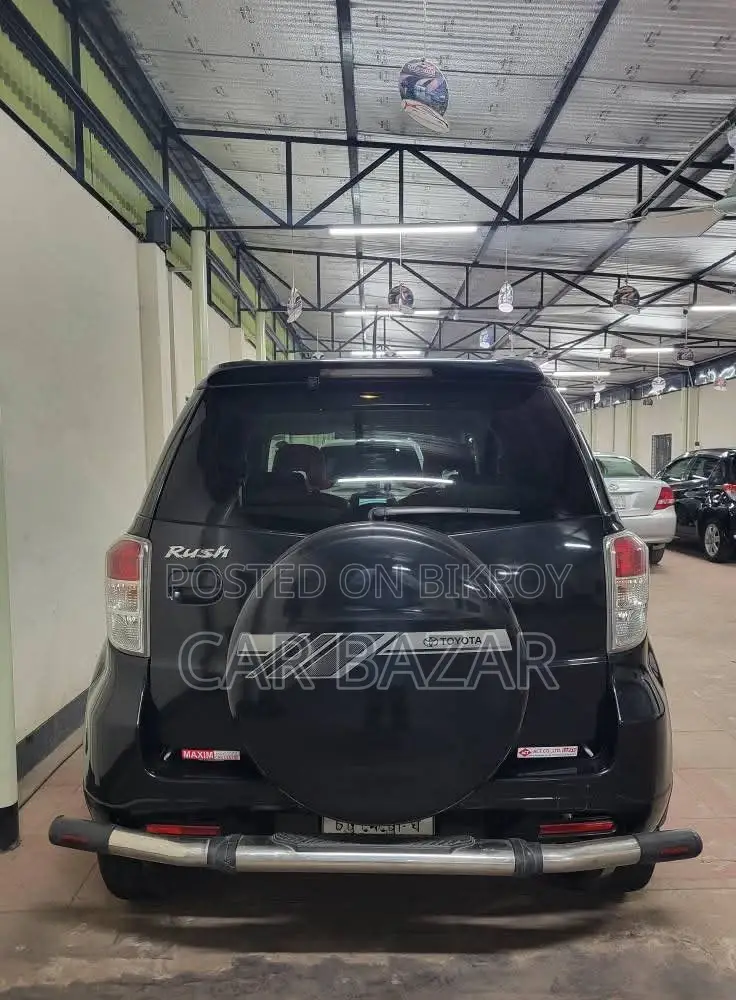 Toyota Rush G PUSH OCTANE 2011