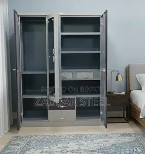 Zabbar Steel 3 Door Almirah - Modern and Sturdy 3-Door Almirah!