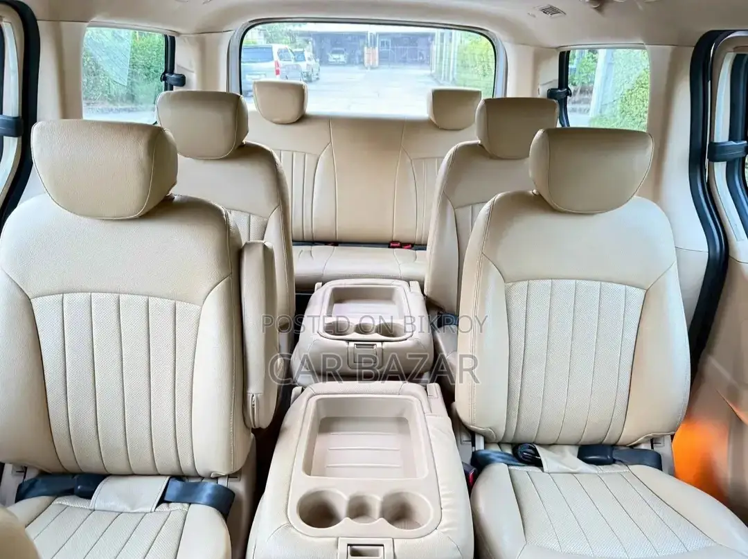 Hyundai H1 MPV LUXURY 12SEAT 2012