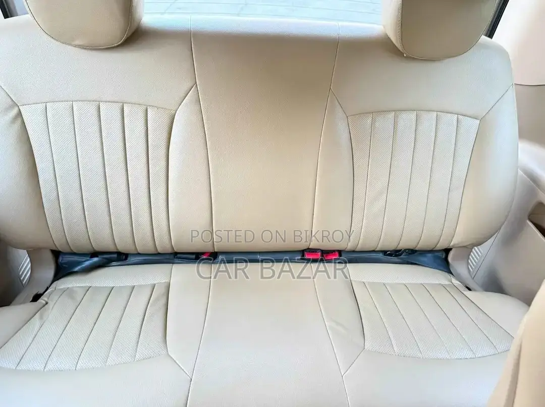 Hyundai H1 MPV LUXURY 12SEAT 2012