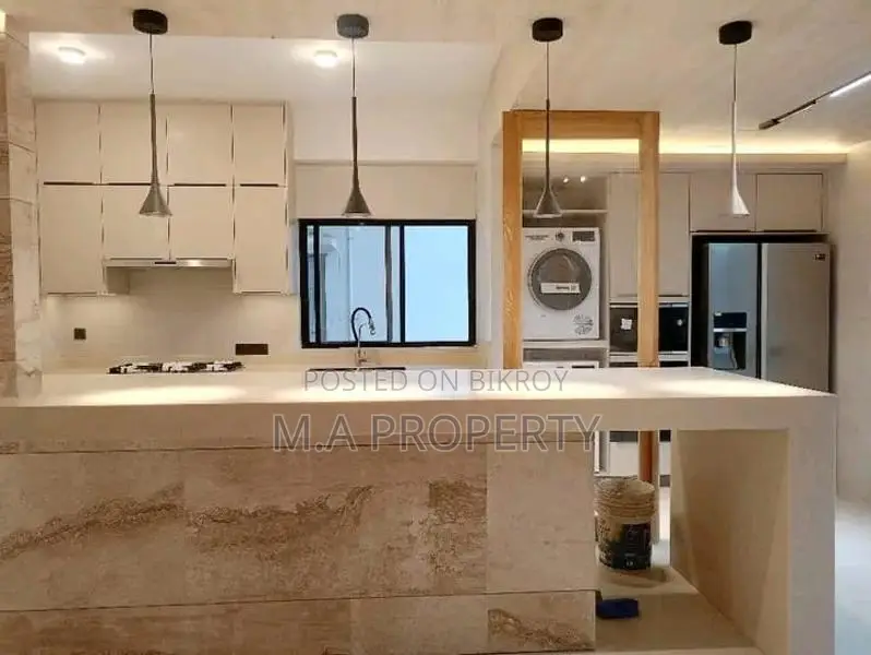New Apartment 4-Bedroom Gym, Swimming 2-Carpark (5500sqft)