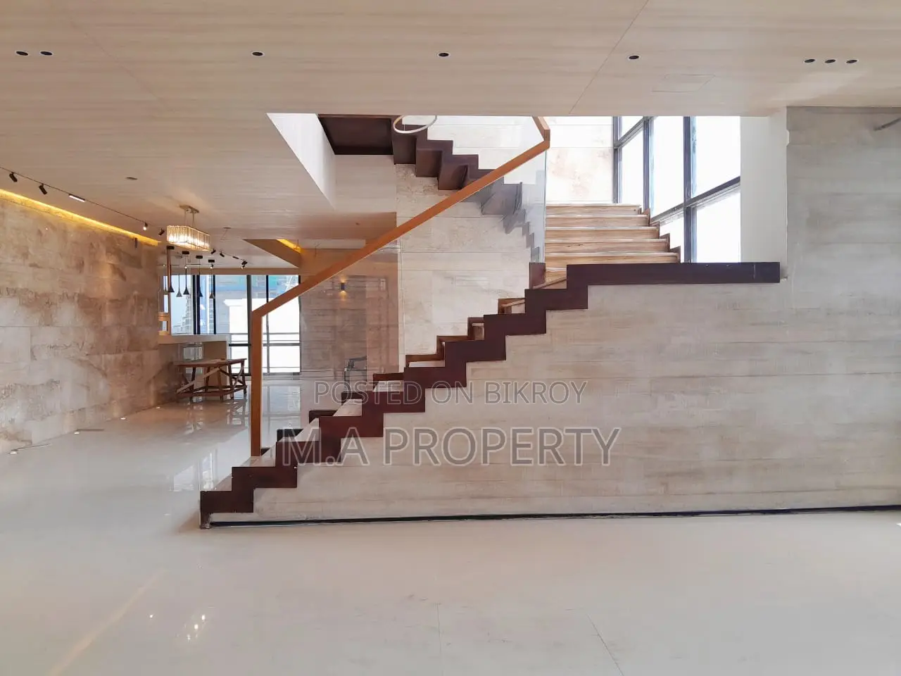 New Apartment 4-Bedroom Gym, Swimming 2-Carpark (5500sqft)