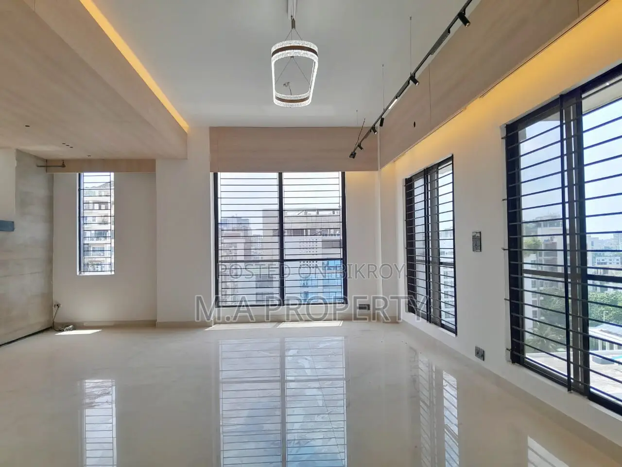 New Apartment 4-Bedroom Gym, Swimming 2-Carpark (5500sqft)