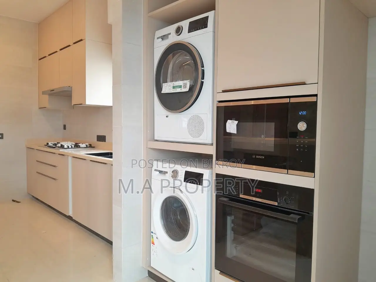 New Apartment 4-Bedroom Gym, Swimming 2-Carpark (5500sqft)