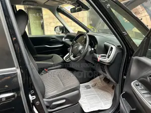 Toyota Noah SG PKG BLACK / 2022