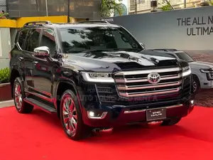 Land Cruiser V8 for rent