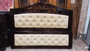 NEW BED 5/7 FEET LEATHER. M # 589