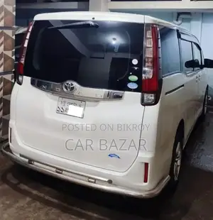 টয়োটা নোয়া এসআই পুশ অকটেন রান ২০১৭