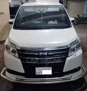 টয়োটা নোয়া এসআই পুশ অকটেন রান ২০১৭