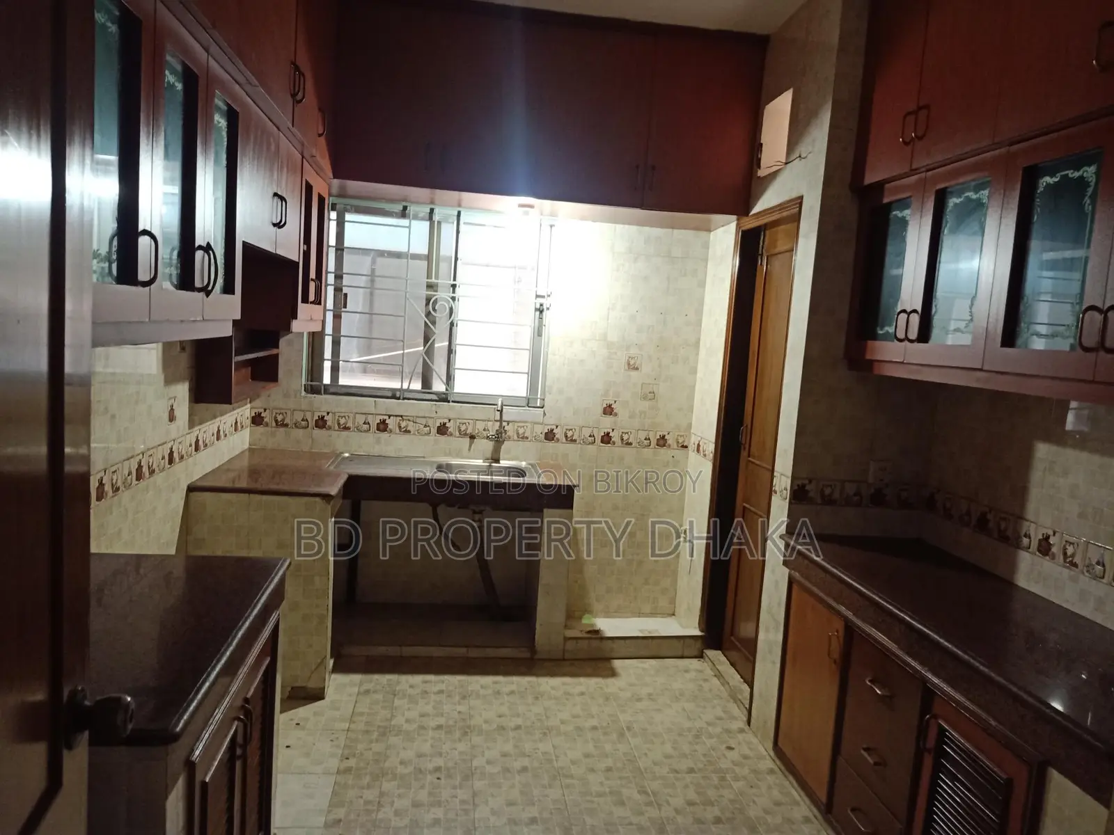 3000 Sqft Excellent 4-Bedroom Unfurnished Apartment For Rent In Gulshan