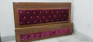 NEW BED CANADIAN OAK VELVET SETTING.M # 16