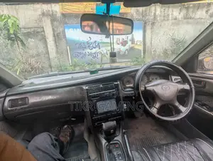 Toyota Corona 1995
