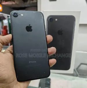 Apple iPhone 7 32gb Genuine Box (Used)