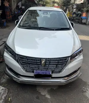 Toyota Premio . 2016